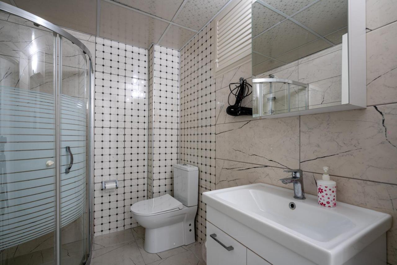 Sare Suites Downtown Antalya Buitenkant foto
