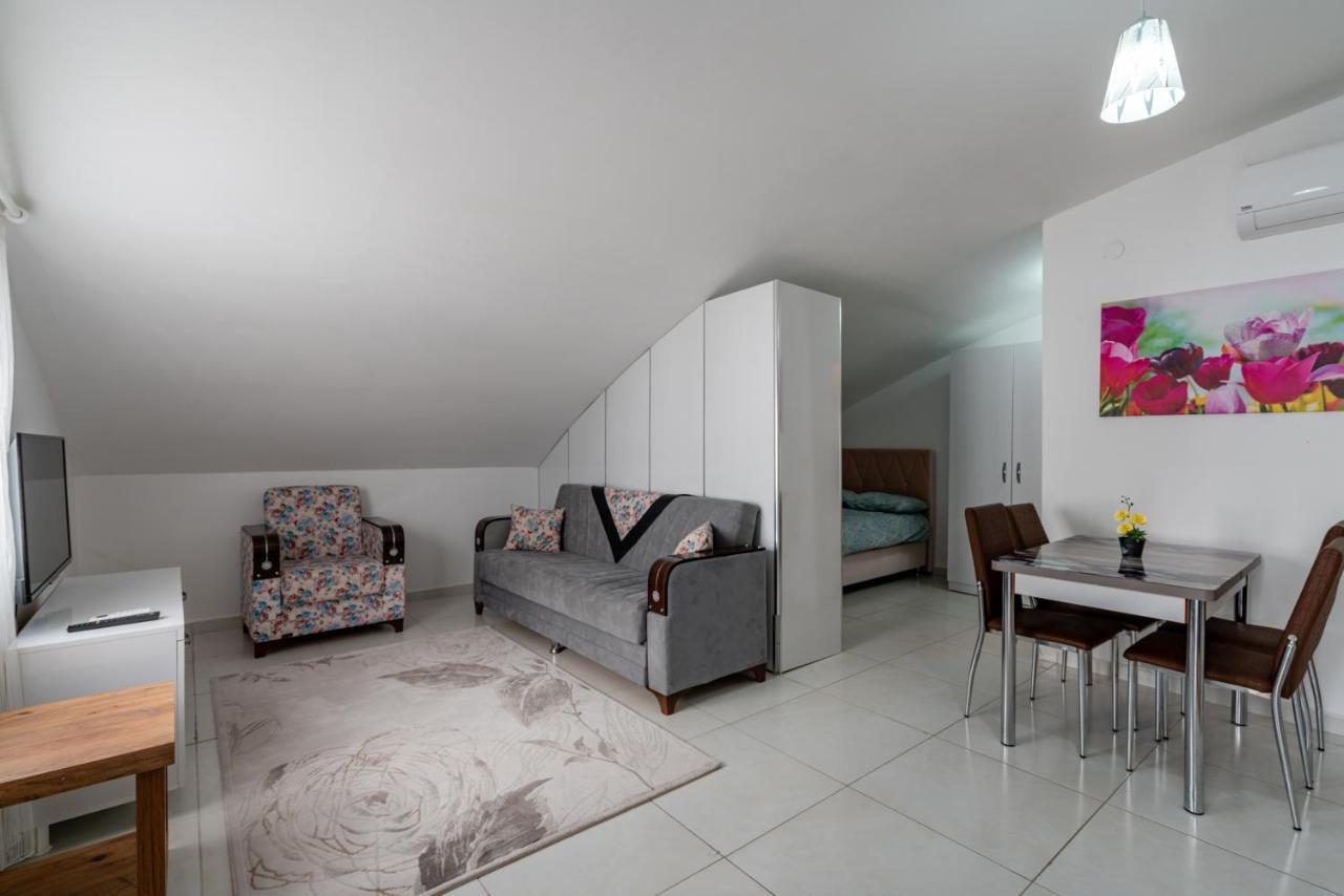 Sare Suites Downtown Antalya Buitenkant foto